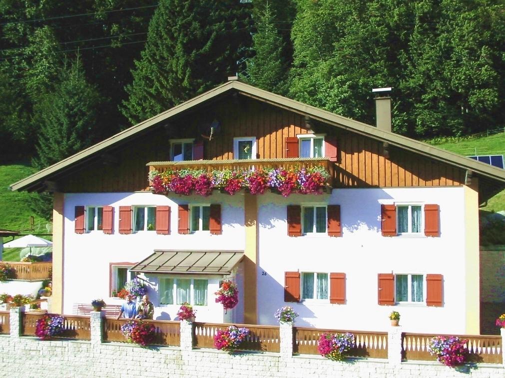 约胡姆豪斯住宿加早餐旅馆 Langen am Arlberg 外观 照片